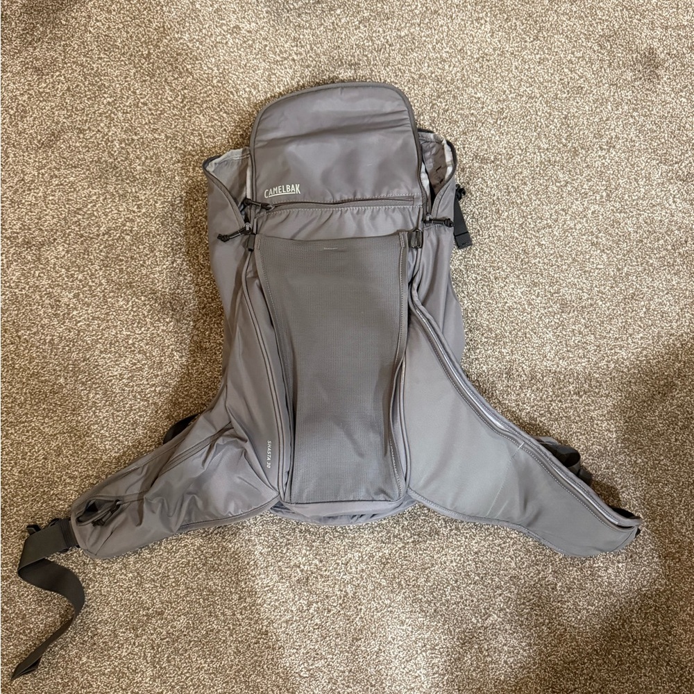 CamelBak Gray Shasta 30 Backpack